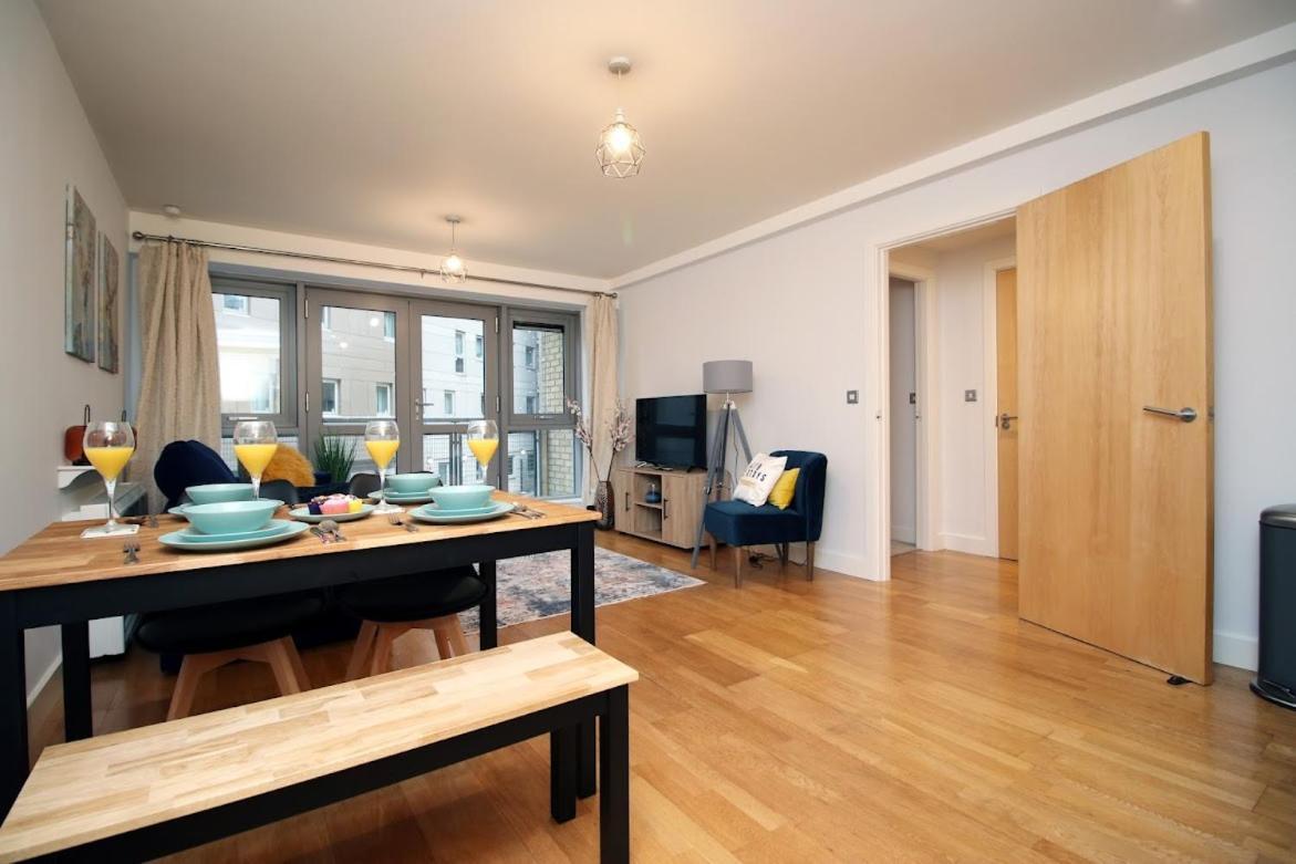 Hamilton Court 1Bedroom Apartment, Bright And Central Location With Balcony And Wi-Fi Bristol Extérieur photo